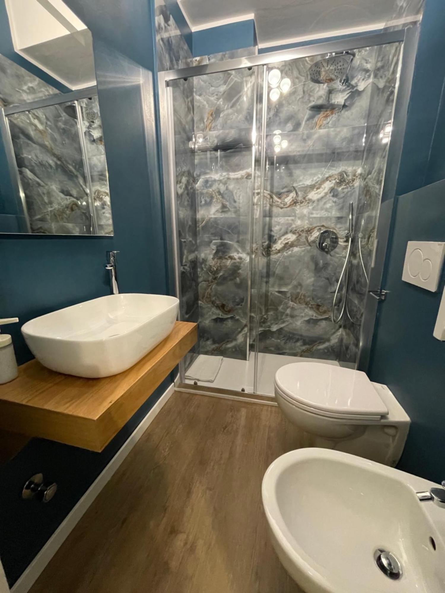Isvi Bari Comfort Rooms Екстер'єр фото